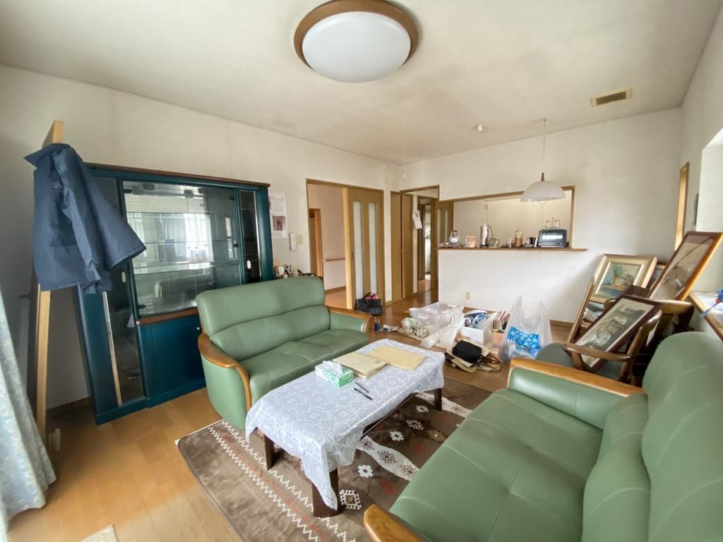 4LDK House for Sale in Hofu, Yamaguchi - 125.04 sqm on 298.33 sqm Land - Thumbnail 2