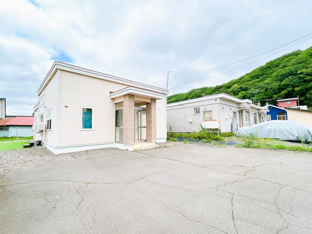 3LDK House for Sale in Rikubetsu, Hokkaido - 96.88 sqm - Thumbnail 2