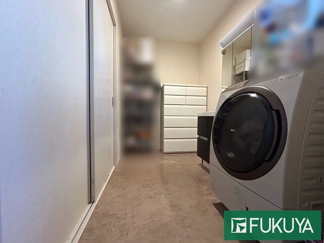 4LDK Solar-Powered Family Home for Sale in Sakai, Osaka - Thumbnail 4