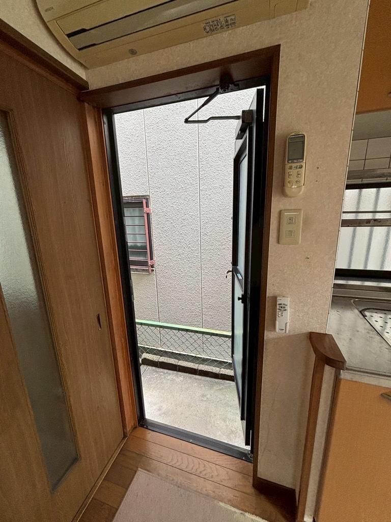 4LDK House for Sale in Wakayama City, 100 sqm, 2 Car Parking - Thumbnail 3