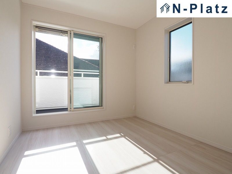 Modern 4LDK House for Sale in Kobe Tsutsujigaoka - Thumbnail 3