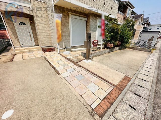 Renovated 4LDK House for Sale in Kobe Nishi Ward - Thumbnail 2