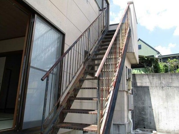 Renovated 4K House for Sale in Iwade, Wakayama - Thumbnail 2