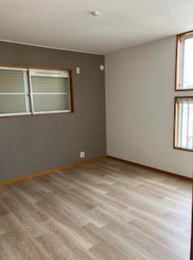 Renovated 4LDK Detached House for Sale in Kobe Kita-ku - Thumbnail 2