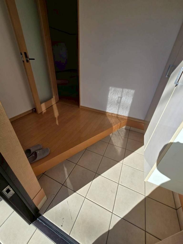 4LDK Detached House for Sale in Izumisano, Osaka | Near Nagataki Station - Thumbnail 3