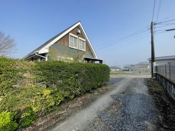 1998-Built 3LDK Detached House with Large Garden in Miyakonojo - Thumbnail 3