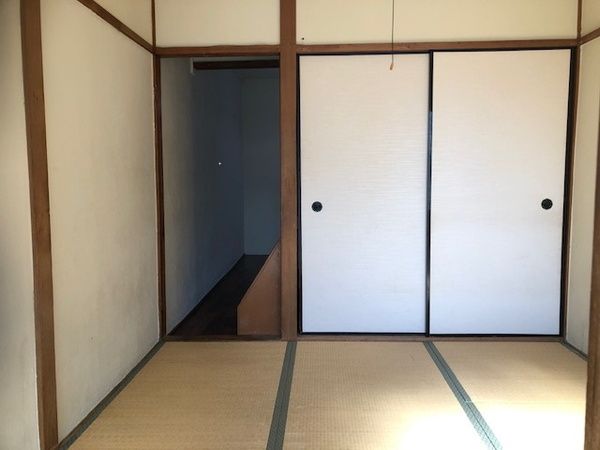 3DK Terraced House for Sale in Neyagawa, Osaka - 3.99M Yen - Thumbnail 4