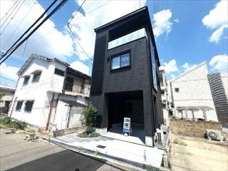 2SLDK House for Sale in Neyagawa, Osaka - 126.06 sqm — House, Neyagawa, Osaka
