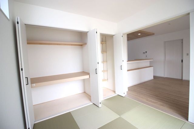 Modern 4LDK House Near Miwa Station in Sakurai, Nara - Thumbnail 4