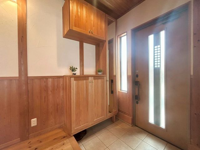 Modern 4LDK House with Renovation in Hofu, Yamaguchi - Thumbnail 2