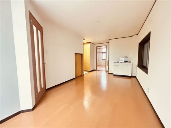 6LDK Steel-Frame House for Sale in Fukushima Ward, Osaka - Thumbnail 4