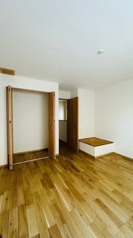 2DK Detached House for Sale in Toyonaka, Osaka - Renovated 2023 - Thumbnail 4