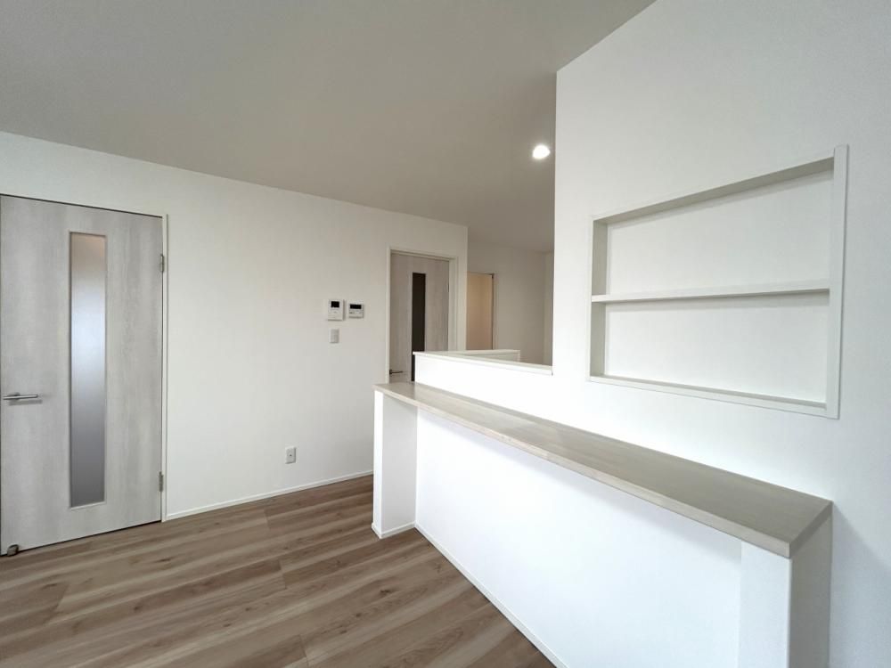 Renovated 3LDK House in Nanae, Hokkaido with 2-Year Warranty - Thumbnail 4