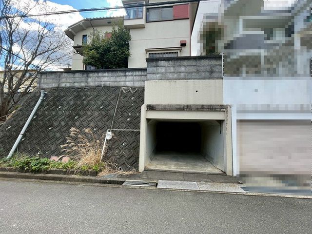 5DK House for Sale in Kawachinagano, Osaka - Park Adjacent - Thumbnail 4