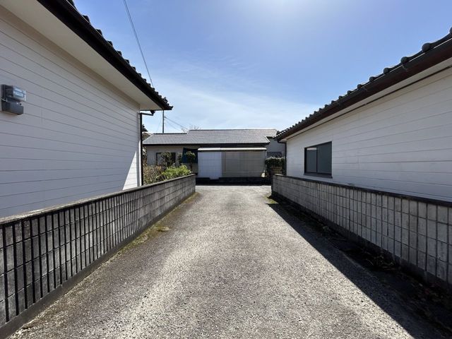 Renovated 3LDK House for Sale in Kobayashi, Miyazaki - Thumbnail 2