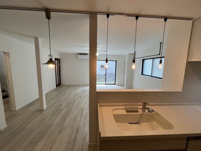 3LDK Detached House for Sale in Yamatotakada City, Nara - Thumbnail 2