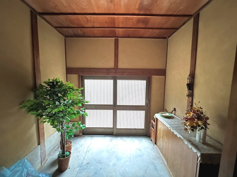 Traditional 8SDK Kominka on 114 Tsubo Land in Kobe Suma - Image 1