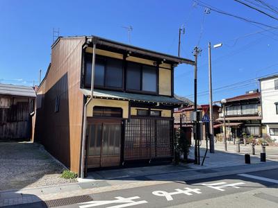 Registration No. 305 - Hida City Living Net — House, Location: 3-11 Suehirocho, Toyama