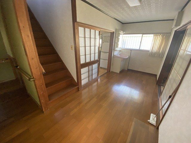 Spacious 5SDK House on 489sqm Land in Himeji, Hyogo - Thumbnail 2