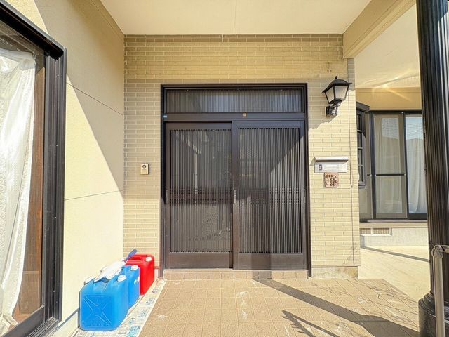 4LDK House for Sale in Nichinan, Miyazaki - 118.11 sqm - Thumbnail 2