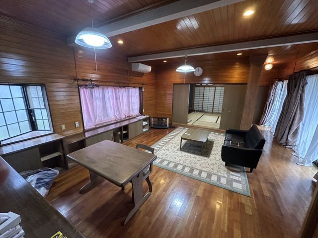 4LDK House for Sale in Nichinan, Miyazaki - 118.11 sqm - Thumbnail 3
