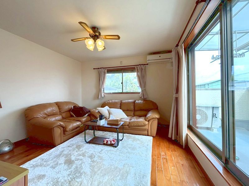 4LDK Detached House with Garden for Sale in Ikeda, Osaka - Thumbnail 4