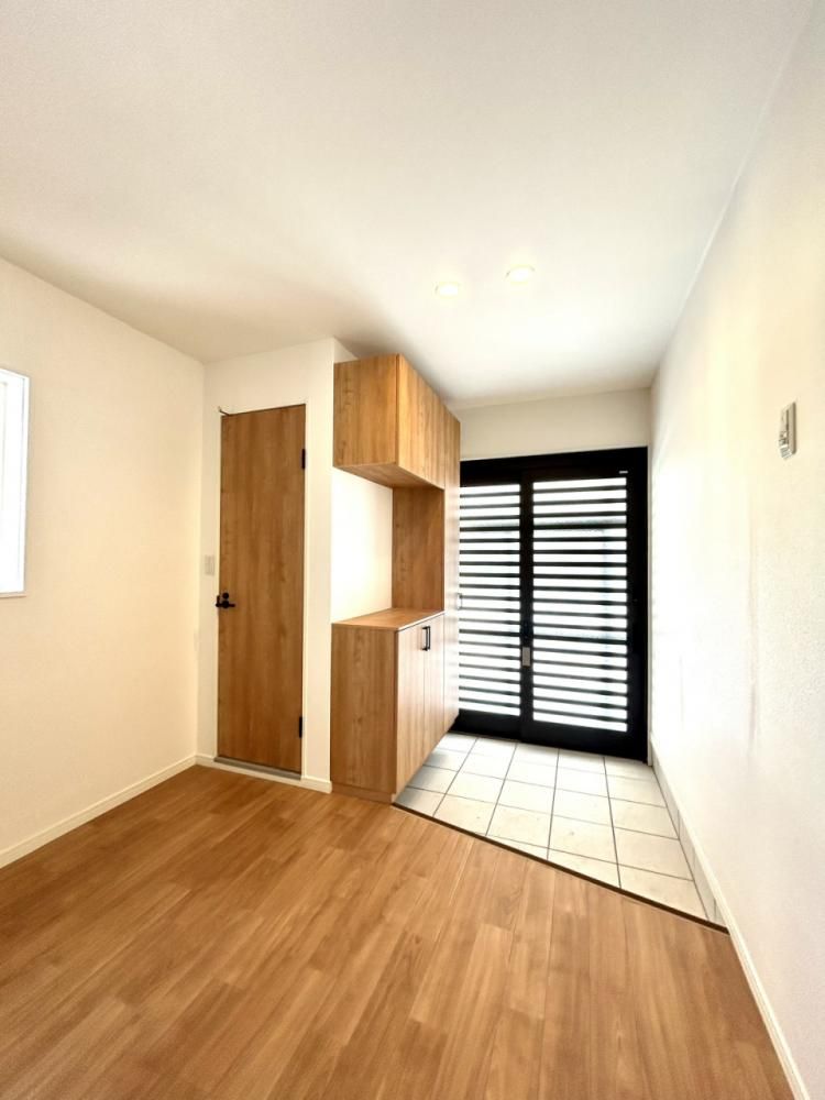 Renovated 4LDK House for Sale in Muroran, Hokkaido - Thumbnail 4