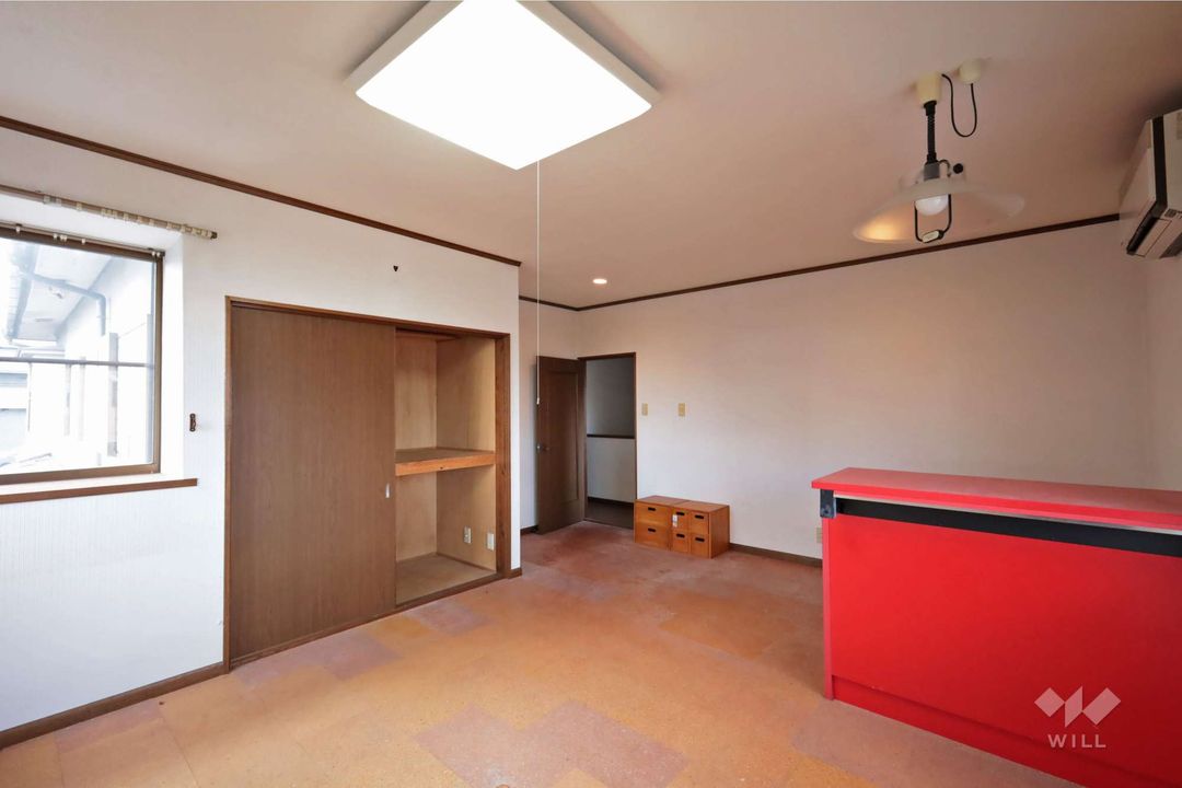 7LDK Detached House in Ikeda, Osaka - Spacious Corner Lot - Thumbnail 3