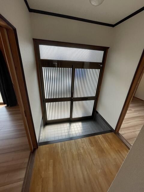 3DK Rental House in Hiji Town, Oita Prefecture - 74 sqm - Thumbnail 2