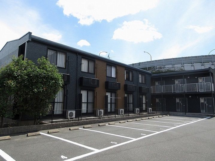 2LDK Apartment for Rent in Moji-ku, Kitakyushu - Thumbnail 4