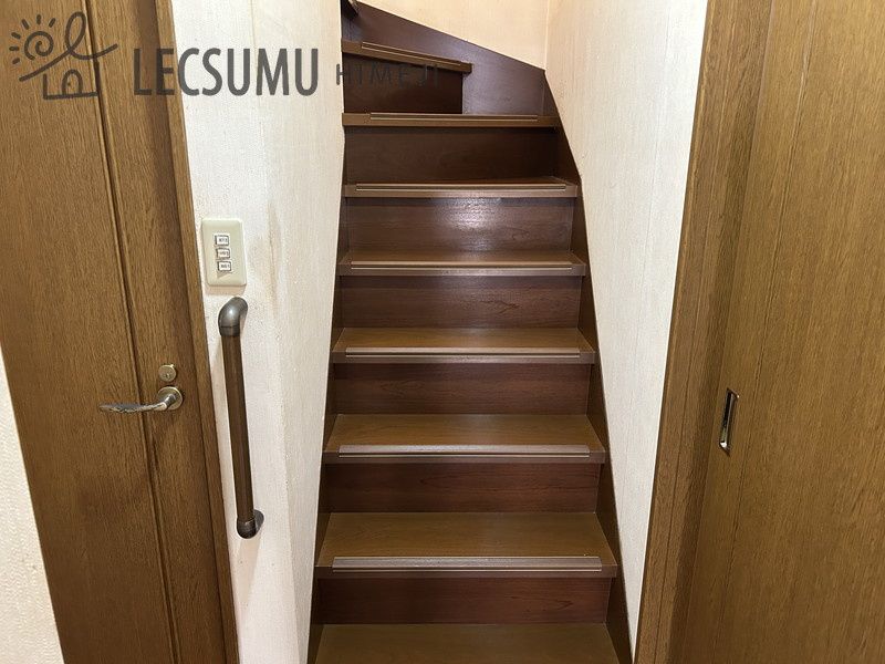 4LDK South-Facing House for Sale in Taishi Town, Hyogo - Thumbnail 2