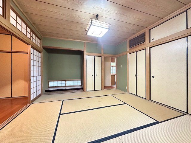 3LDK Detached House for Sale in Oyodo-cho, Nara - Thumbnail 2