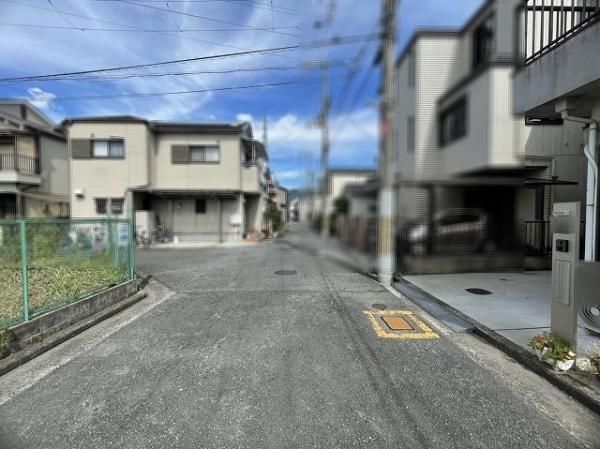 5DK Detached House for Sale in Yao City, Osaka - Thumbnail 4
