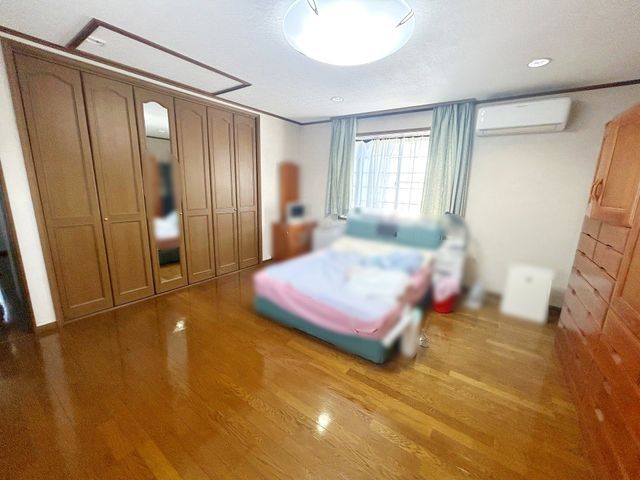 6LDK Detached House for Sale in Osaka Nishinari Ward - Thumbnail 3