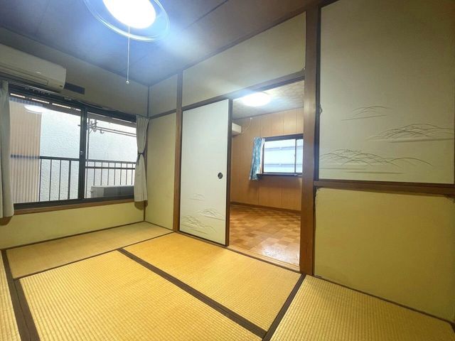 4LDK Detached House for Sale in Hirakata, Osaka - Near Kuzuha Station - Thumbnail 3
