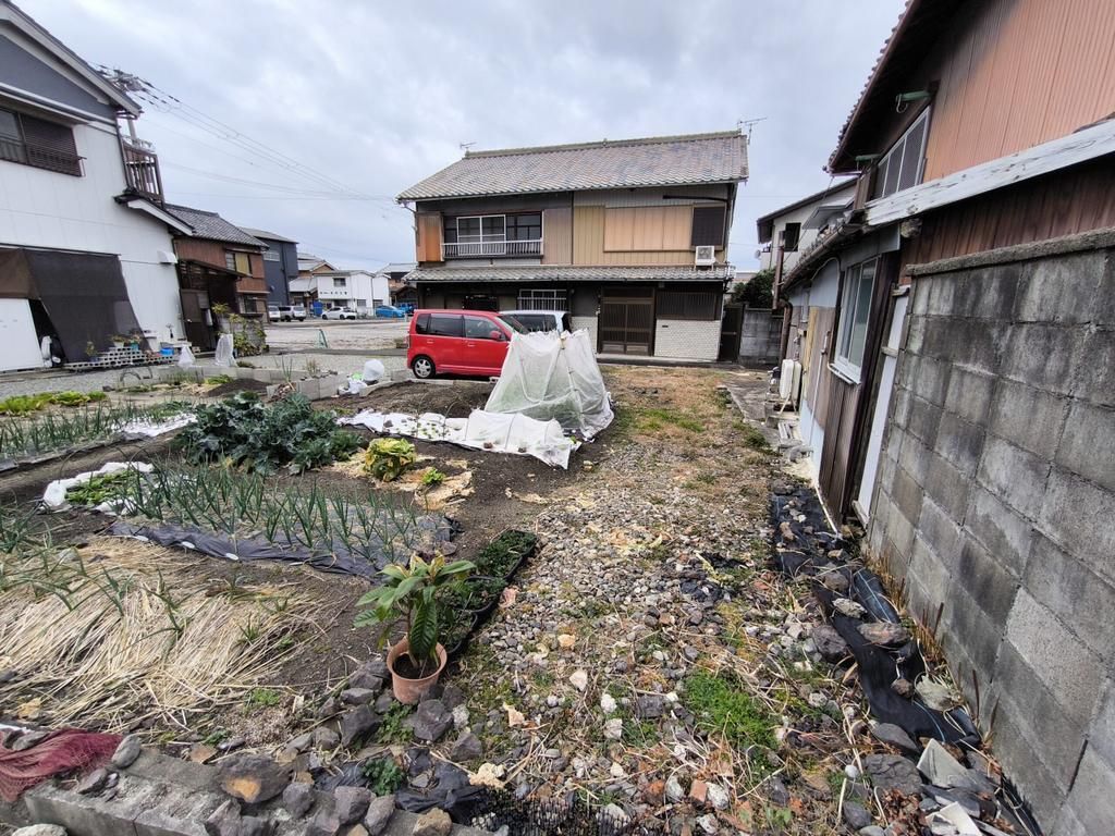 Historic 4DK House in Gobo City with Large Land and Garage - Thumbnail 3