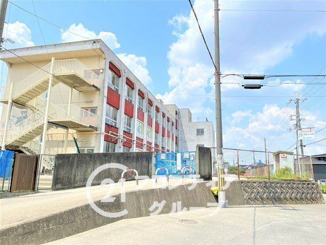 4LDK Corner House Near Katano-shi Station, Osaka | 1580万 Yen - Thumbnail 2