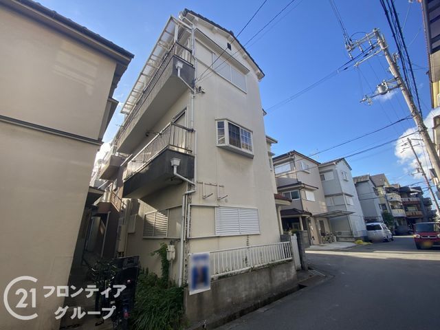 4LDK Corner House Near Katano-shi Station, Osaka | 1580万 Yen - Thumbnail 3