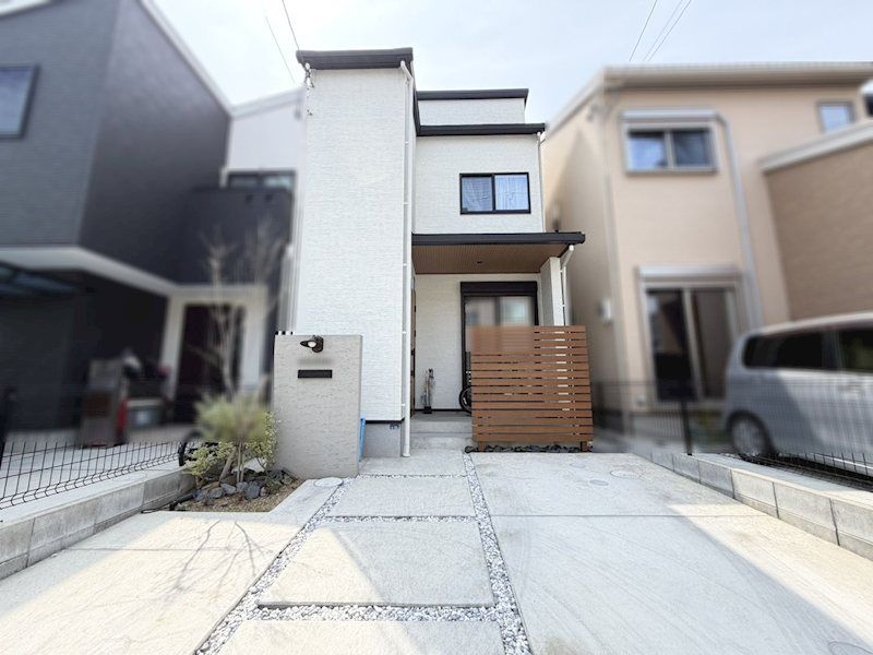 2SLDK House for Sale in Toyonaka, Osaka - 88.18m2 - Image 1