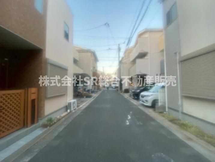 Renovated 4LDK House Near Konoikeshinden Station, East Osaka - Thumbnail 4