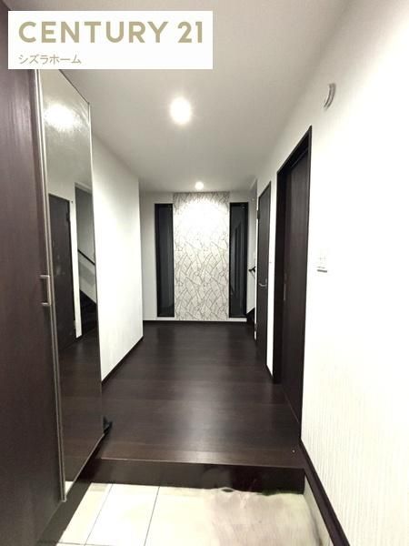 Modern 3LDK Detached House for Sale in Sumiyoshi, Osaka - Thumbnail 2