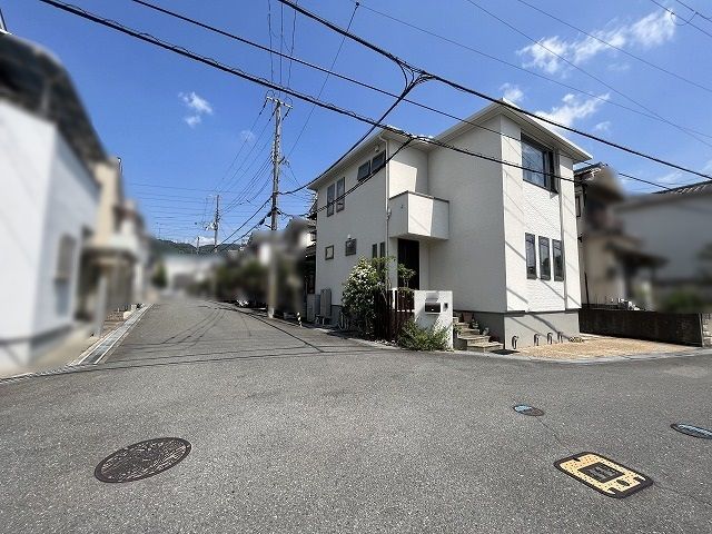 2017 Built 3LDK House with Solar Power in Daito, Osaka - Thumbnail 2