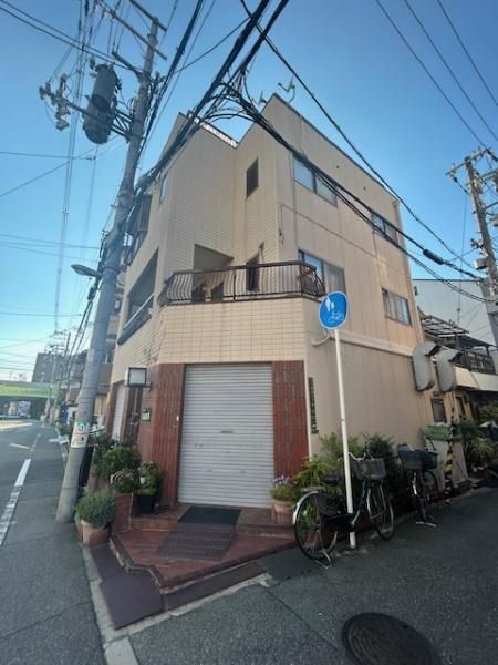 4LDK House with Shop in Konohana, Osaka, Near Dempo Station - Thumbnail 2