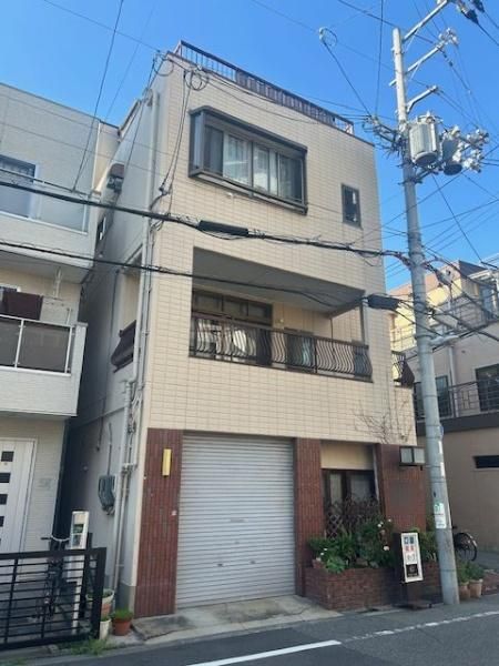 4LDK House with Shop in Konohana, Osaka, Near Dempo Station - Thumbnail 3