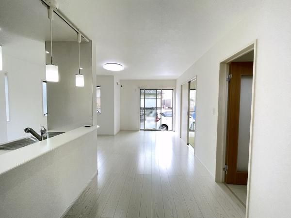 4LDK Detached House for Sale in Takasago, Hyogo - 103.5 sqm - Thumbnail 2