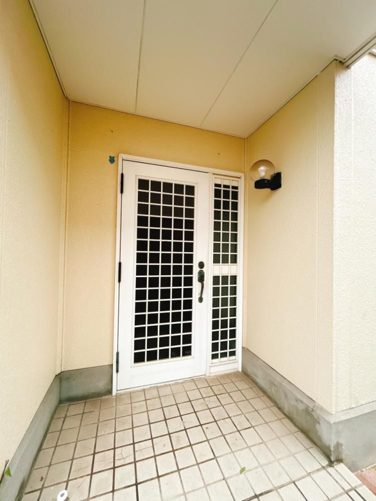 Renovated 4LDK Detached House for Sale in Kobe's Ikawadani - Thumbnail 4