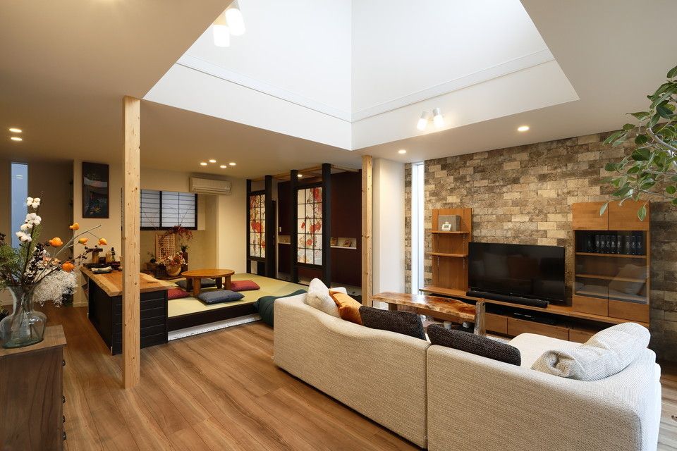 3-Story 1SLDK House in Toyonaka Near Hattori Tenjin Station - Thumbnail 2