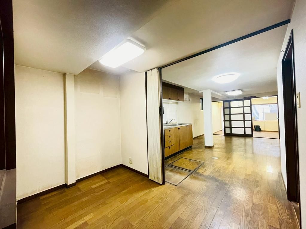 4LDK Detached House for Sale in Kamigyo-ku, Kyoto - Thumbnail 3