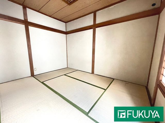 3DK House for Sale in Kobe Nagata Ward, Near Komagabayashi Station - Thumbnail 2