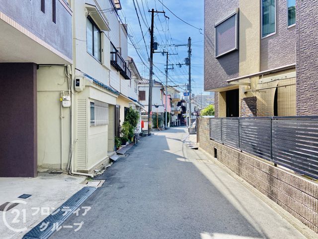 4LDK House for Sale in Kadoma, Osaka - 91.8sqm - Thumbnail 2